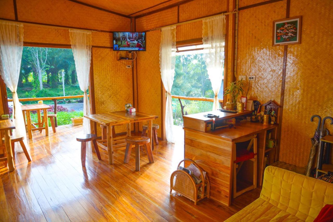 Bansuanphutarn Hotel Ban Pha Saeng Lang Екстериор снимка