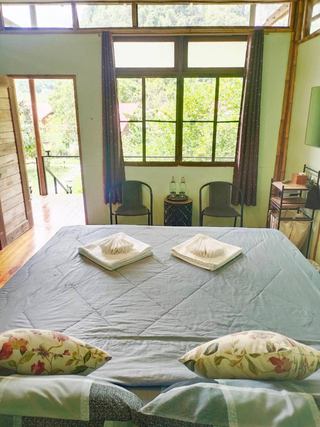 Bansuanphutarn Hotel Ban Pha Saeng Lang Екстериор снимка
